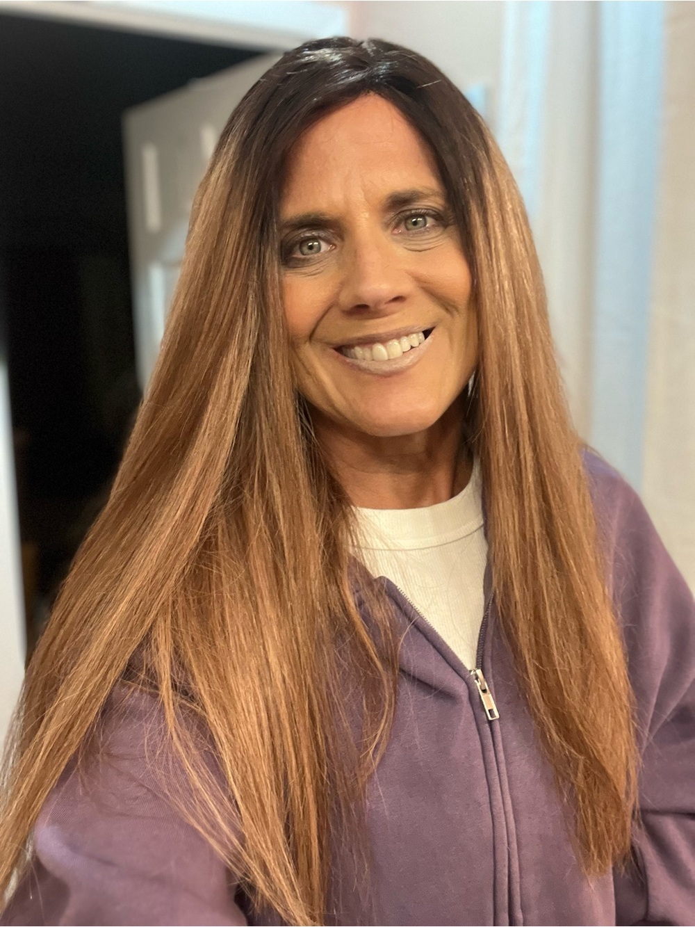 Long Straight Women's Wig in Light Brown - Unbranded rooted 100%human hair